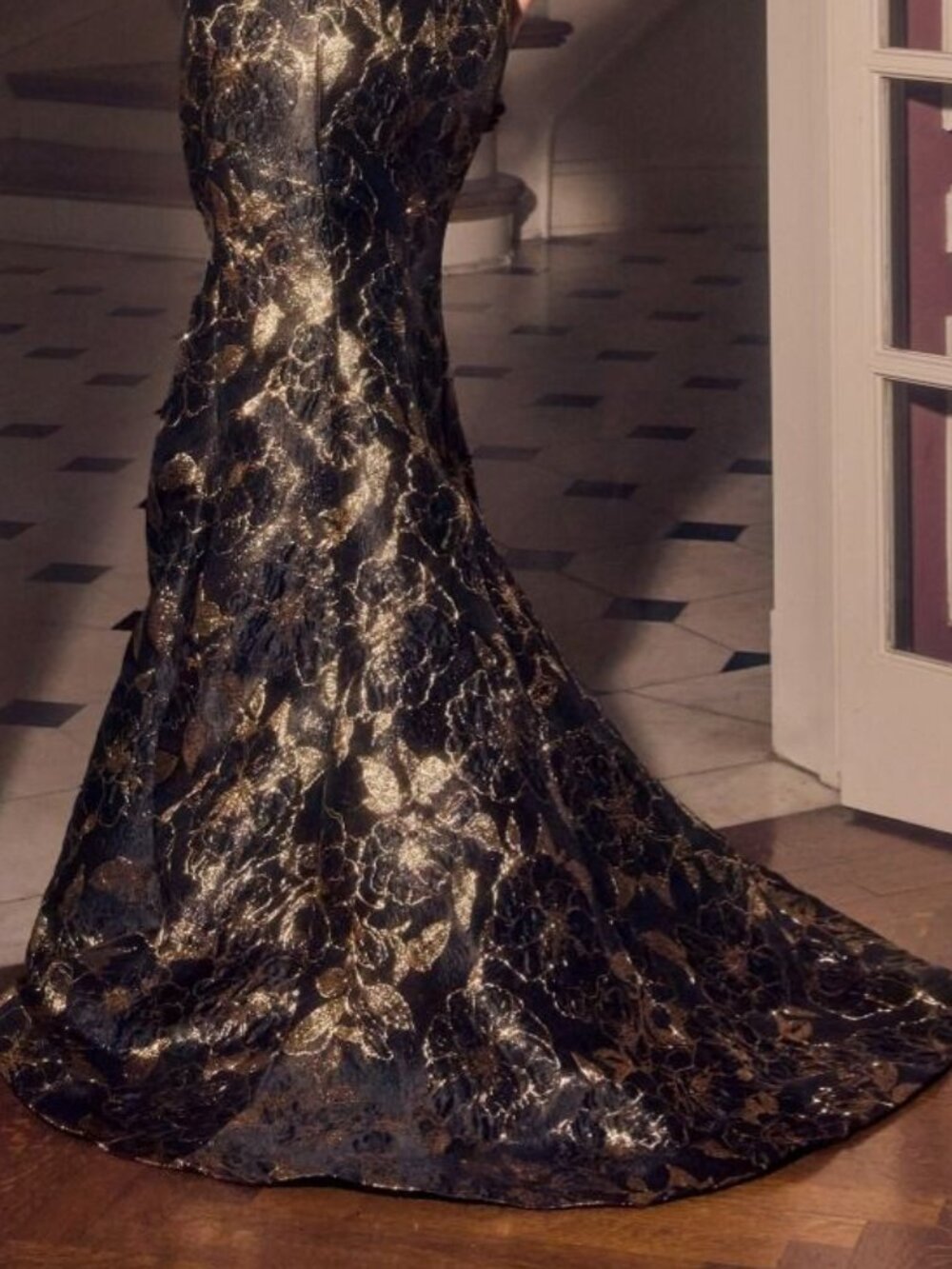 New Sophisticated Black Gold Long Festive Gown w/ Scoop Neckline CD640 - Picture 8 of 8